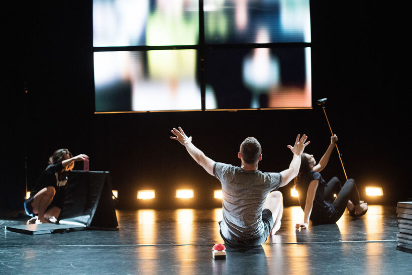 The Very Moment (Sahra Huby, Quindell Orton, Maxwell McCarthy, Taeyeon Kim, Robin Rohrmann). Foto: Gabriela Neeb. 